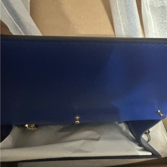 Dolce&Gabbana DG Millennials Small Crossbody Bag - Picture 4 of 6